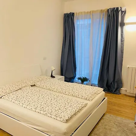 شقة Casa Moniga-residenze Lizzeri *
