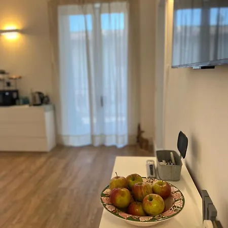 Residenze Lizzeri-casa Moniga アパート *