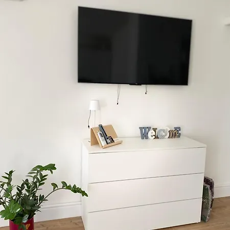 Residenze Lizzeri-casa Moniga アパート